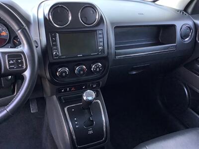 2017 Jeep Patriot High Altitude   - Photo 16 - Crest Hill, IL 60403