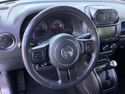 2017 Jeep Patriot High Altitude   - Photo 17 - Crest Hill, IL 60403
