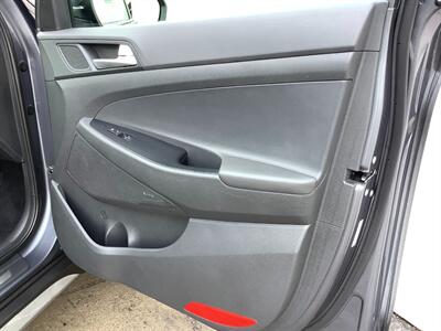 2019 Hyundai TUCSON Limited - Photo 31 - Crest Hill, IL 60403