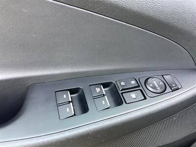 2019 Hyundai TUCSON Limited - Photo 16 - Crest Hill, IL 60403