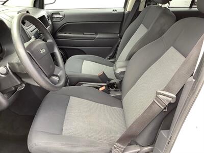 2010 Jeep Compass Sport   - Photo 12 - Crest Hill, IL 60403