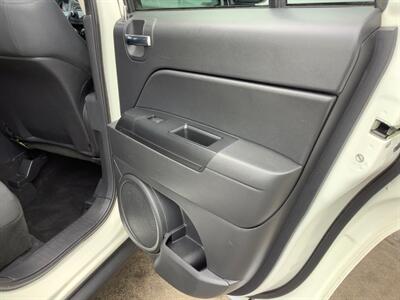 2010 Jeep Compass Sport   - Photo 21 - Crest Hill, IL 60403