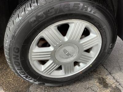 2005 Lincoln Aviator Luxury   - Photo 38 - Crest Hill, IL 60403