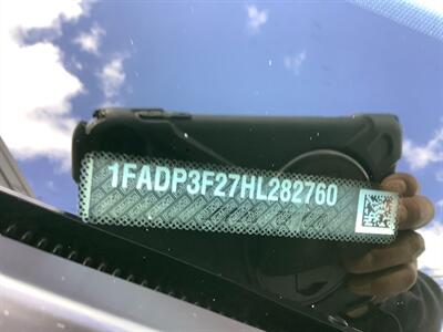 2017 Ford Focus SE   - Photo 21 - Crest Hill, IL 60403