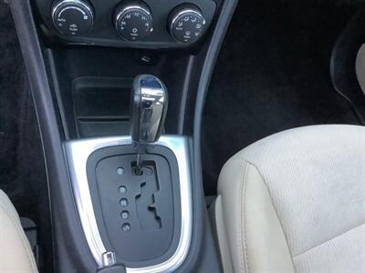 2011 Chrysler 200 Touring - Photo 18 - Crest Hill, IL 60403