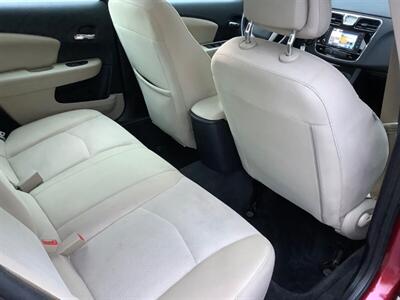 2011 Chrysler 200 Touring - Photo 27 - Crest Hill, IL 60403