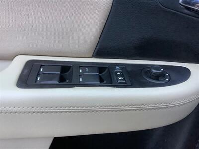 2011 Chrysler 200 Touring - Photo 15 - Crest Hill, IL 60403