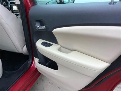 2011 Chrysler 200 Touring - Photo 25 - Crest Hill, IL 60403