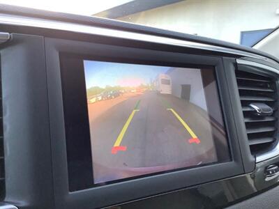 2020 Chrysler Pacifica Touring L   - Photo 12 - Crest Hill, IL 60403