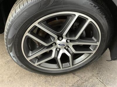 2016 Ford Explorer Sport   - Photo 42 - Crest Hill, IL 60403