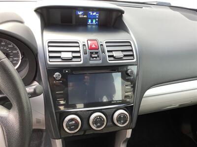 2017 Subaru Forester 2.5i Premium   - Photo 13 - Crest Hill, IL 60403