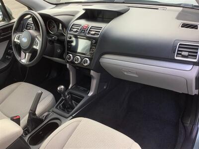 2017 Subaru Forester 2.5i Premium   - Photo 28 - Crest Hill, IL 60403