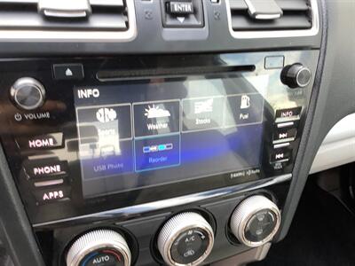 2017 Subaru Forester 2.5i Premium   - Photo 17 - Crest Hill, IL 60403