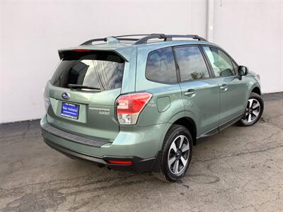 2017 Subaru Forester 2.5i Premium   - Photo 4 - Crest Hill, IL 60403