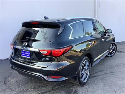 2018 INFINITI QX60 - Photo 8 - Crest Hill, IL 60403