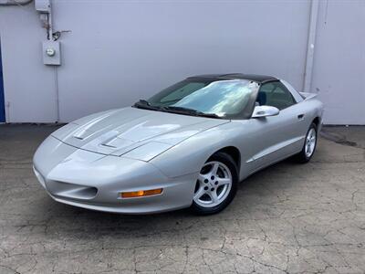 1997 Pontiac Firebird   - Photo 2 - Crest Hill, IL 60403