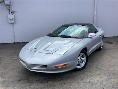 1997 Pontiac Firebird   - Photo 2 - Crest Hill, IL 60403