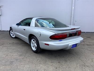 1997 Pontiac Firebird   - Photo 4 - Crest Hill, IL 60403