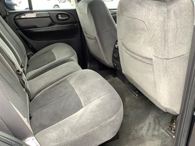 2007 GMC Envoy SLE   - Photo 28 - Crest Hill, IL 60403