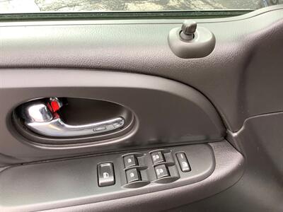 2007 GMC Envoy SLE   - Photo 11 - Crest Hill, IL 60403