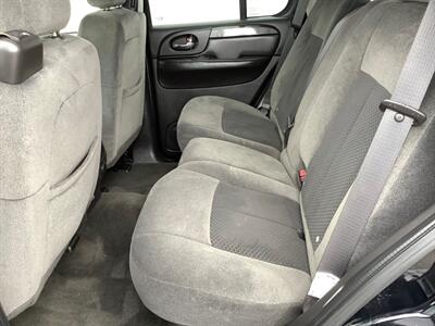 2007 GMC Envoy SLE   - Photo 24 - Crest Hill, IL 60403