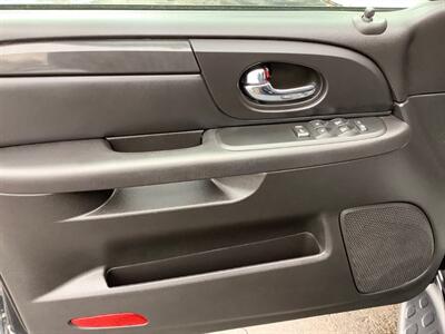 2007 GMC Envoy SLE   - Photo 10 - Crest Hill, IL 60403