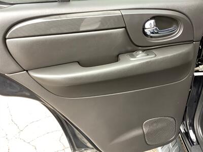2007 GMC Envoy SLE   - Photo 23 - Crest Hill, IL 60403