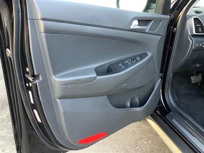 2021 Hyundai TUCSON Limited   - Photo 14 - Crest Hill, IL 60403
