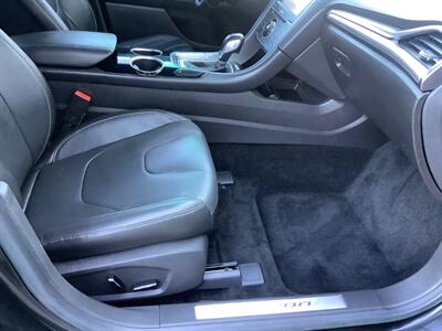 2013 Ford Fusion Titanium   - Photo 33 - Crest Hill, IL 60403