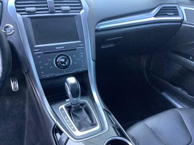 2013 Ford Fusion Titanium   - Photo 18 - Crest Hill, IL 60403