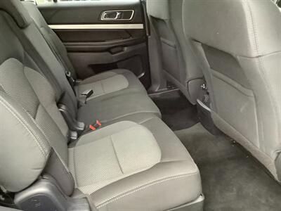 2017 Ford Explorer XLT - Photo 37 - Crest Hill, IL 60403