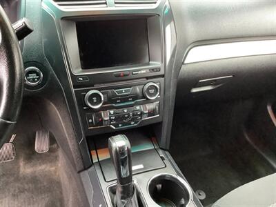 2017 Ford Explorer XLT - Photo 18 - Crest Hill, IL 60403
