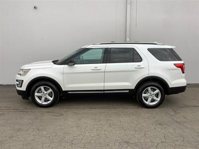 2017 Ford Explorer XLT - Photo 3 - Crest Hill, IL 60403