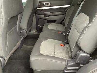 2017 Ford Explorer XLT - Photo 33 - Crest Hill, IL 60403