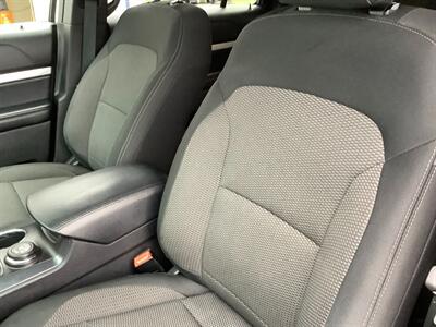 2017 Ford Explorer XLT - Photo 30 - Crest Hill, IL 60403
