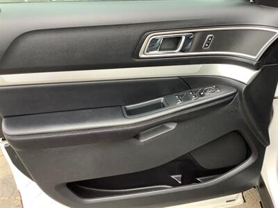2017 Ford Explorer XLT - Photo 12 - Crest Hill, IL 60403