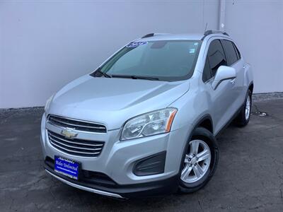 2016 Chevrolet Trax LT   - Photo 2 - Crest Hill, IL 60403