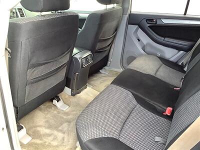 2006 Toyota 4Runner SR5   - Photo 25 - Crest Hill, IL 60403