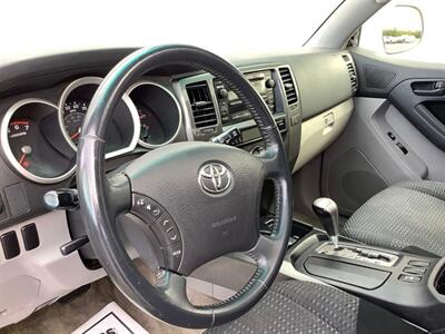 2006 Toyota 4Runner SR5   - Photo 21 - Crest Hill, IL 60403