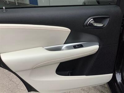 2011 Dodge Journey Lux - Photo 30 - Crest Hill, IL 60403