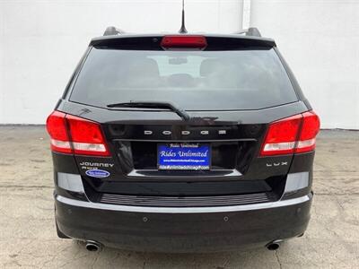 2011 Dodge Journey Lux - Photo 5 - Crest Hill, IL 60403