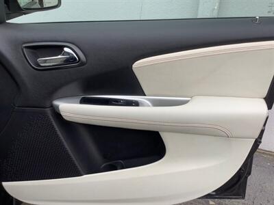 2011 Dodge Journey Lux - Photo 38 - Crest Hill, IL 60403