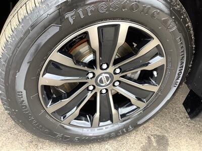 2019 Nissan Armada Platinum   - Photo 51 - Crest Hill, IL 60403