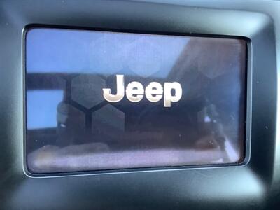 2019 Jeep Cherokee Latitude Plus   - Photo 19 - Crest Hill, IL 60403