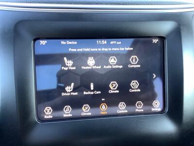 2019 Jeep Cherokee Latitude Plus   - Photo 24 - Crest Hill, IL 60403