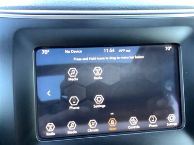 2019 Jeep Cherokee Latitude Plus   - Photo 25 - Crest Hill, IL 60403