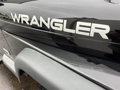 2004 Jeep Wrangler Unlimited   - Photo 29 - Crest Hill, IL 60403