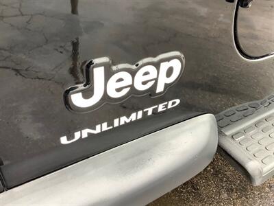 2004 Jeep Wrangler Unlimited   - Photo 28 - Crest Hill, IL 60403