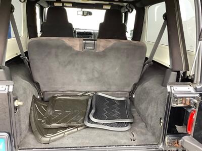 2004 Jeep Wrangler Unlimited   - Photo 26 - Crest Hill, IL 60403