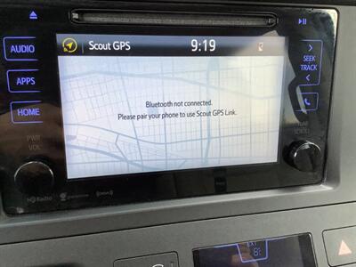 2016 Toyota Sienna XLE 8-Passenger - Photo 24 - Crest Hill, IL 60403